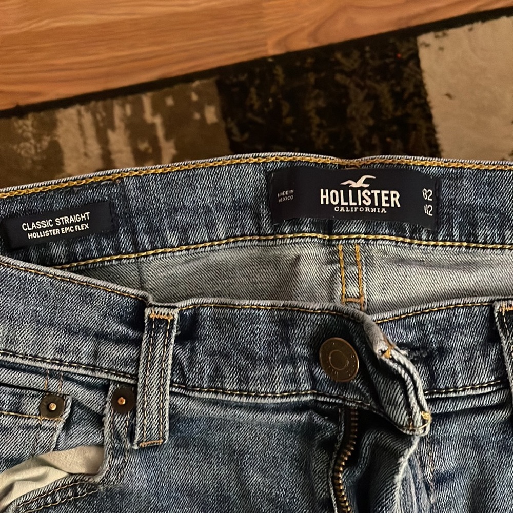 Hollister men’s jeans - Picture 2 of 3